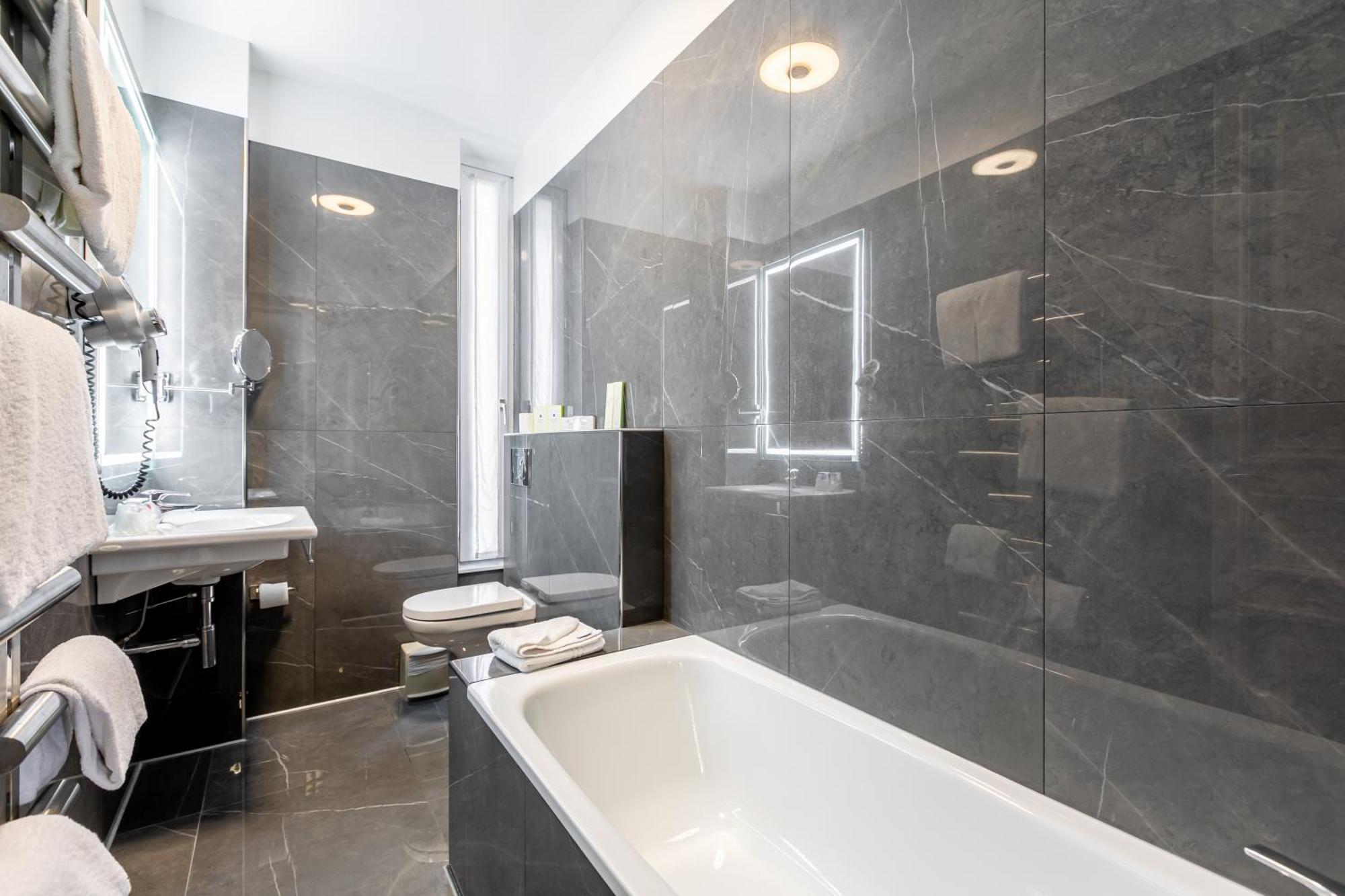 Hotel Bonaparte Париж Екстериор снимка